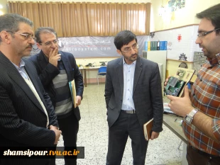 دکتر زمانی معاون اداری و مالی دانشگاه فنی و حرفه ای
از دانشکده شهید شمسی پور تهران بازدید کرد 5