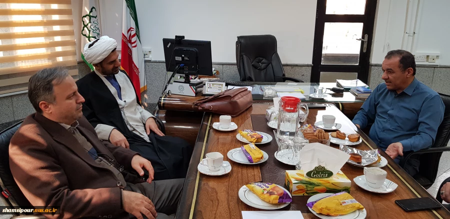 دیدار سرپرست دانشکده شهید شمسی پور با شهردار ناحیه 1 منطقه 7 5