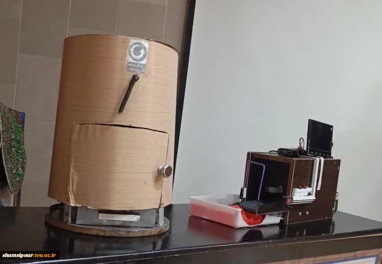رونمایی از دستاورد ثبت اختراع ملی دانشگاه فنی و حرفه ای با عنوان"دستگاه جداکننده دانه انار با تکنیک بینایی ماشین" توسط اعضای هیأت علمی دانشگاه فنی و حرفه ای   2