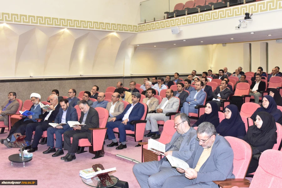 در بیست و هفتمین روز از ماه مبارک رمضان برگزار شد: محفل انس با قرآن در دانشگاه فنی و حرفه‌ای با حضور اساتید قرآنی و قاریان بین‌المللی
 2