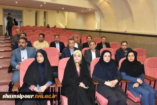مدیر‌کل حوزه ریاست، روابط‌عمومی و هماهنگی امور استان‌ها: بهره‌مندی از ابزار هوشمند در حیطه فعالیت‌های روابط عمومی امری اجتناب‌ناپذیر است
 4