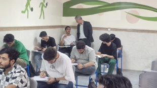 بازدید سرپرست دانشکده فنی شهید شمسی پور از روند برگزاری امتحانات پایان ترم نیمسال دوم تحصیلی 1403-1402  2