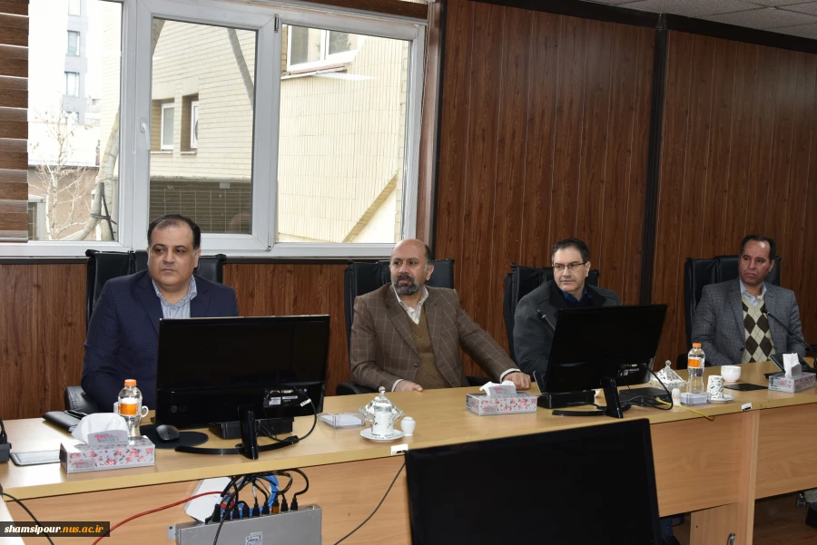 تقدیر نمایندگان اعضای هیئت علمی از رئیس دانشگاه ملی مهارت 9