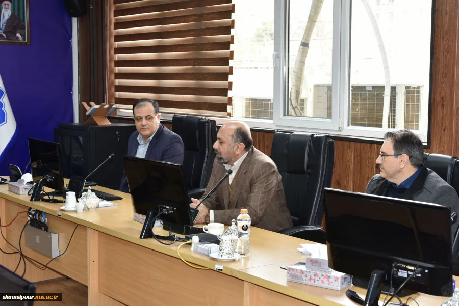 تقدیر نمایندگان اعضای هیئت علمی از رئیس دانشگاه ملی مهارت 12
