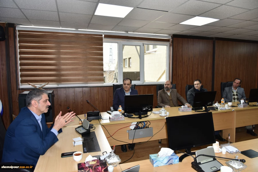 تقدیر نمایندگان اعضای هیئت علمی از رئیس دانشگاه ملی مهارت 15