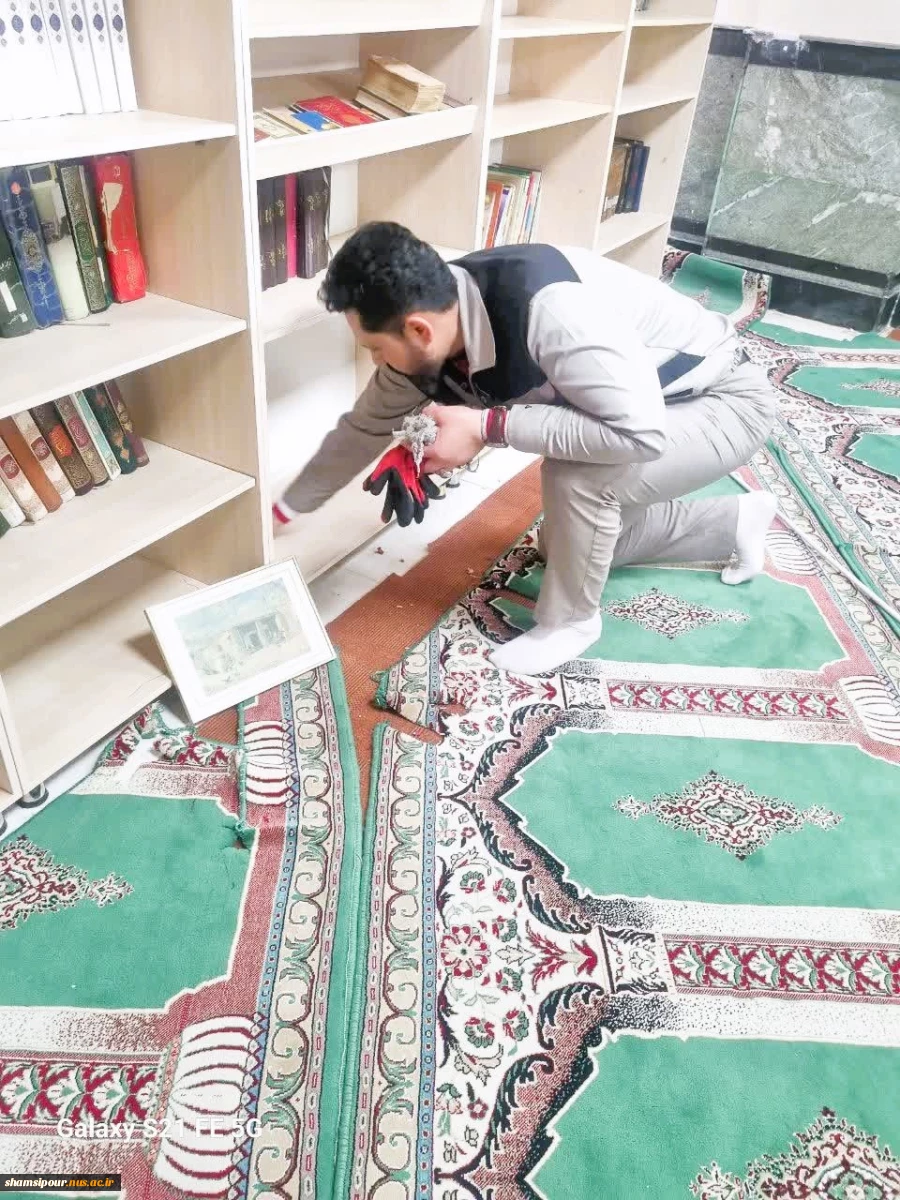 برگزاری مراسم غبار روبی نماز خانه دانشکده شهید شمسی پور به مناسبت ماه مبارک رمضان 6
