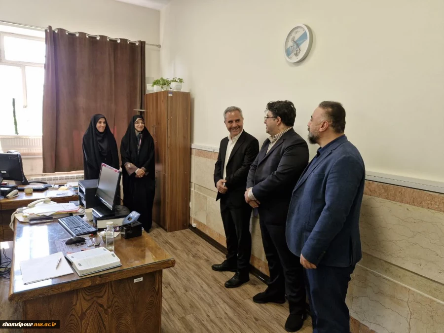 دیدار نوروزی رئیس دانشکده شهید شمسی پور با کارکنان و مدیران دانشکده   31