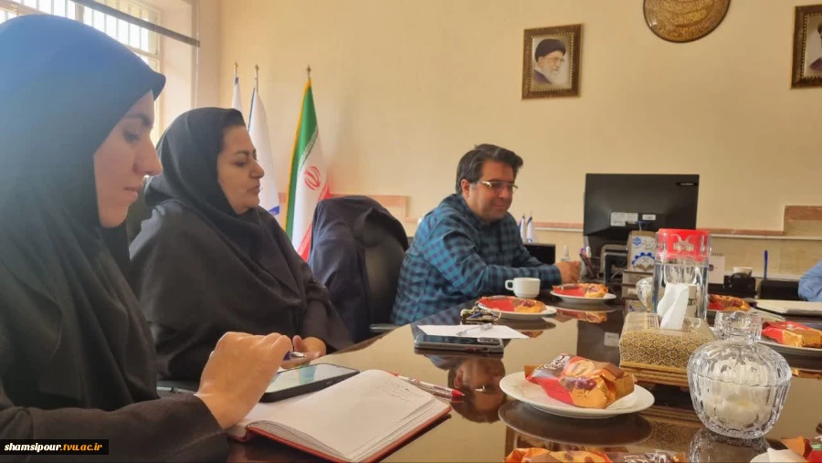 جلسه کارگروه کمیته خرید تجهیزات اداری در دانشکده شهید شمسی پور 5