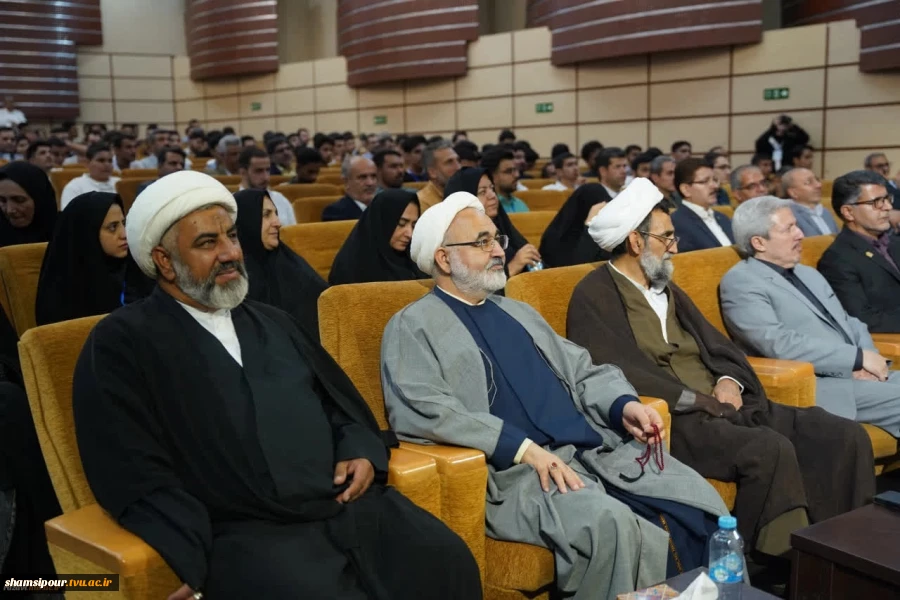 آیین افتتاحیه سی و دومین جشنواره قرآن و عترت دانشجویان دانشگاه ملی مهارت در مشهد مقدس 8