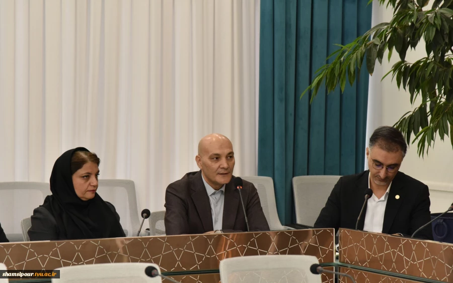 با حضور دکتر غلامرضا زمانی به امضا رسید؛
تفاهم نامه همکاری مجمع کارآفرینان ایران و دانشگاه ملی مهارت 4