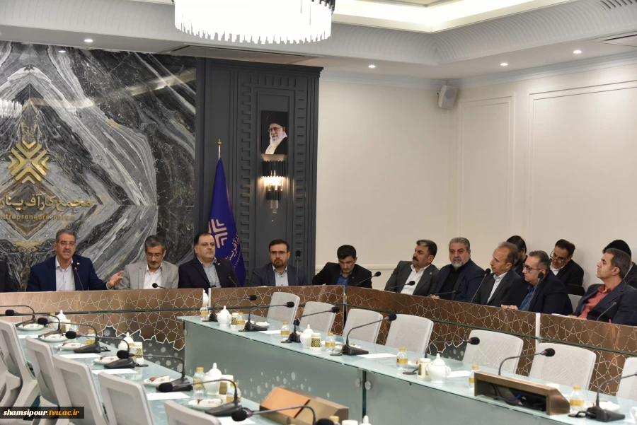 با حضور دکتر غلامرضا زمانی به امضا رسید؛
تفاهم نامه همکاری مجمع کارآفرینان ایران و دانشگاه ملی مهارت 6