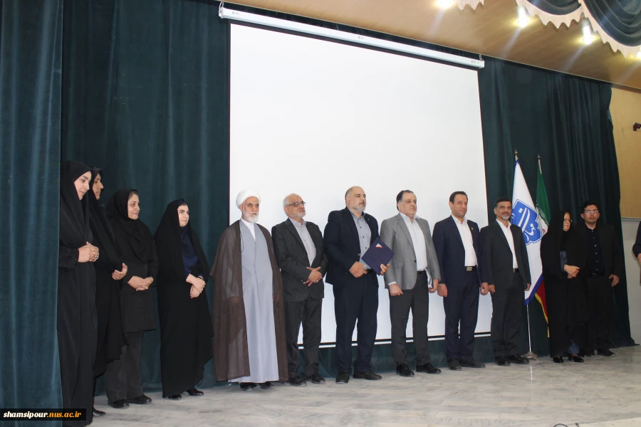 مدیرکل حوزه ریاست، روابط عمومی و هماهنگی امور مجلس و استان‌ها در آیین معارفه سرپرست آموزشکده پسران سمنان ـ واحد استانی سمنان:
امروز توسعه دانشگاه ملی مهارت به نگاه فراسازمانی و توجه ویژه دستگاه‌های حاکمیتی نیاز دارد. 5