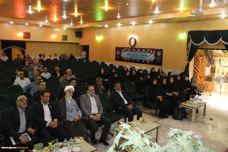 مدیرکل حوزه ریاست، روابط عمومی و هماهنگی امور مجلس و استان‌ها در آیین معارفه سرپرست آموزشکده پسران سمنان ـ واحد استانی سمنان:
امروز توسعه دانشگاه ملی مهارت به نگاه فراسازمانی و توجه ویژه دستگاه‌های حاکمیتی نیاز دارد. 7