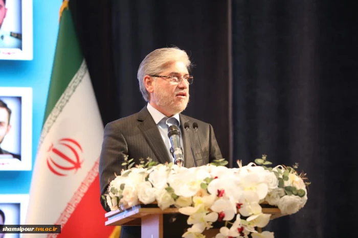 وزیر علوم: تنها داشتن تخصص کافی نیست؛ دانشجویان باید مهارت هم فرا بگیرند 2
