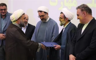 با حضور حجت الاسلام و المسلمین بنیان جوادی، مسئول نهاد مقام معظم رهبری انجام شد؛
انتصاب حجت الاسلام والمسلمین محمد ابراهیم افلاکیان به‌عنوان نماینده نهاد مقام معظم رهبری در دانشگاه ملی مهارت استان همدان 2