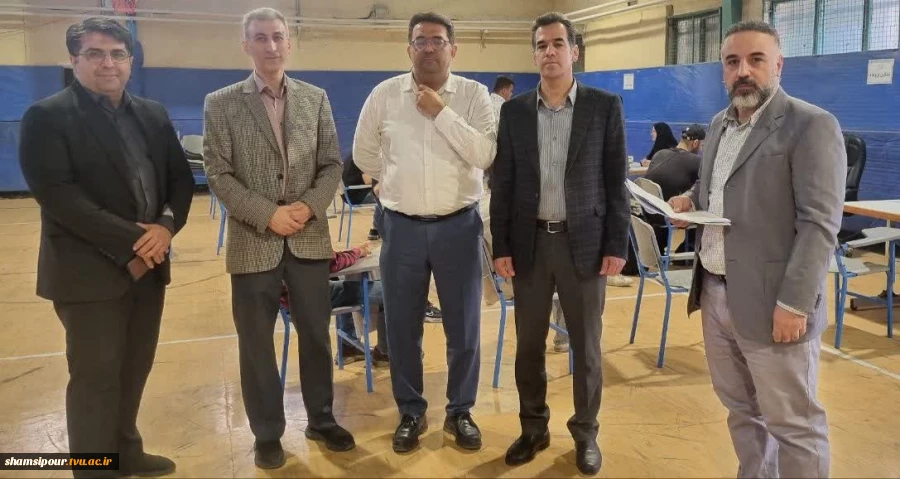 بازدید سرپرست دانشکده شهید شمسی پور از روند ثبت‌نام دانشجویان نوورود و اجرای طرح پایش سلامت جسم و روان 3