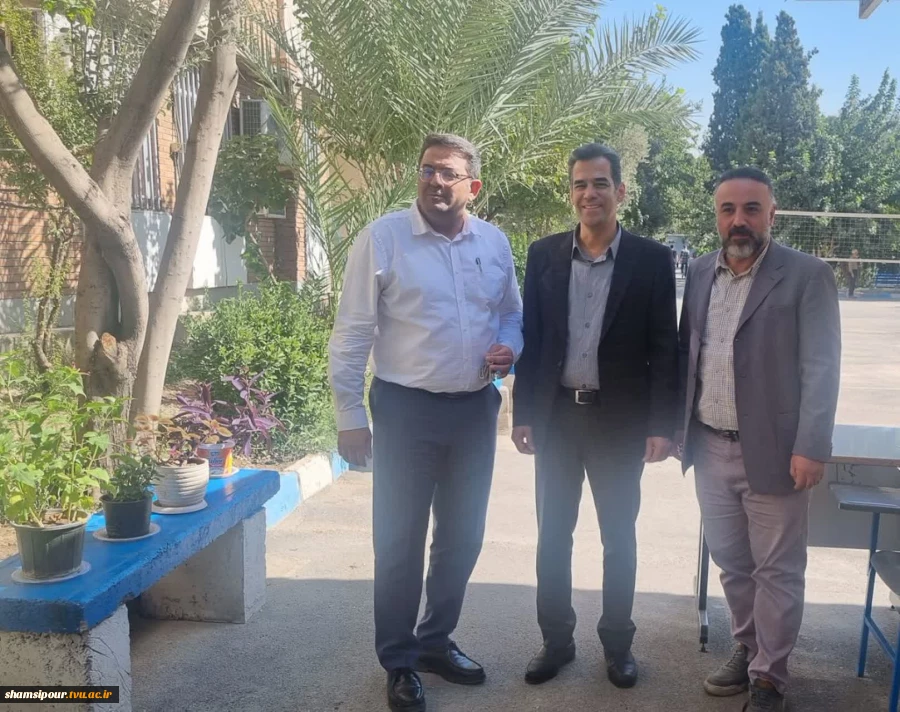 بازدید سرپرست دانشکده شهید شمسی پور از روند ثبت‌نام دانشجویان نوورود و اجرای طرح پایش سلامت جسم و روان 16