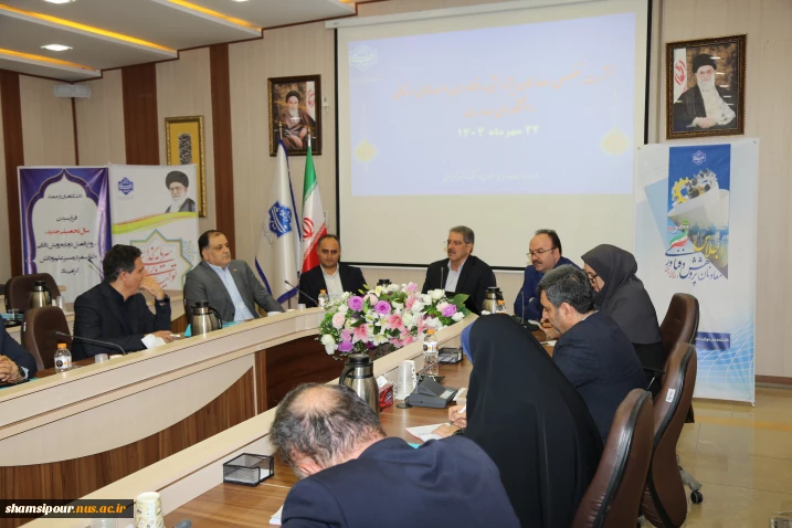 رئیس دانشگاه ملی مهارت در نشست تخصصی معاونان پژوهش و فناوری واحدهای استانی:
تشکیل دبیرخانه مسئولیت‌های اجتماعی برای دانشگاه ملی مهارت یک ضرورت است.