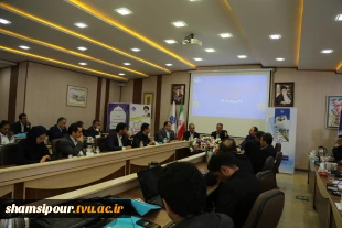 رئیس دانشگاه ملی مهارت در نشست تخصصی معاونان پژوهش و فناوری واحدهای استانی:
تشکیل دبیرخانه مسئولیت‌های اجتماعی برای دانشگاه ملی مهارت یک ضرورت است. 9