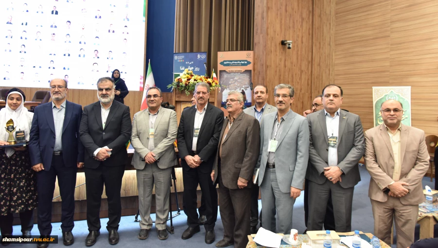 در حاشیه نهمین همایش ملی گرامی‌داشت روز جهانی زنان روستایی و عشایری و روز جهانی غذا صورت گرفت:
امضای تفاهم‌نامه بین دانشگاه ملی مهارت و سازمان تحقیقات و آموزش و ترویج کشاورزی وزارت جهاد کشاورزی 3