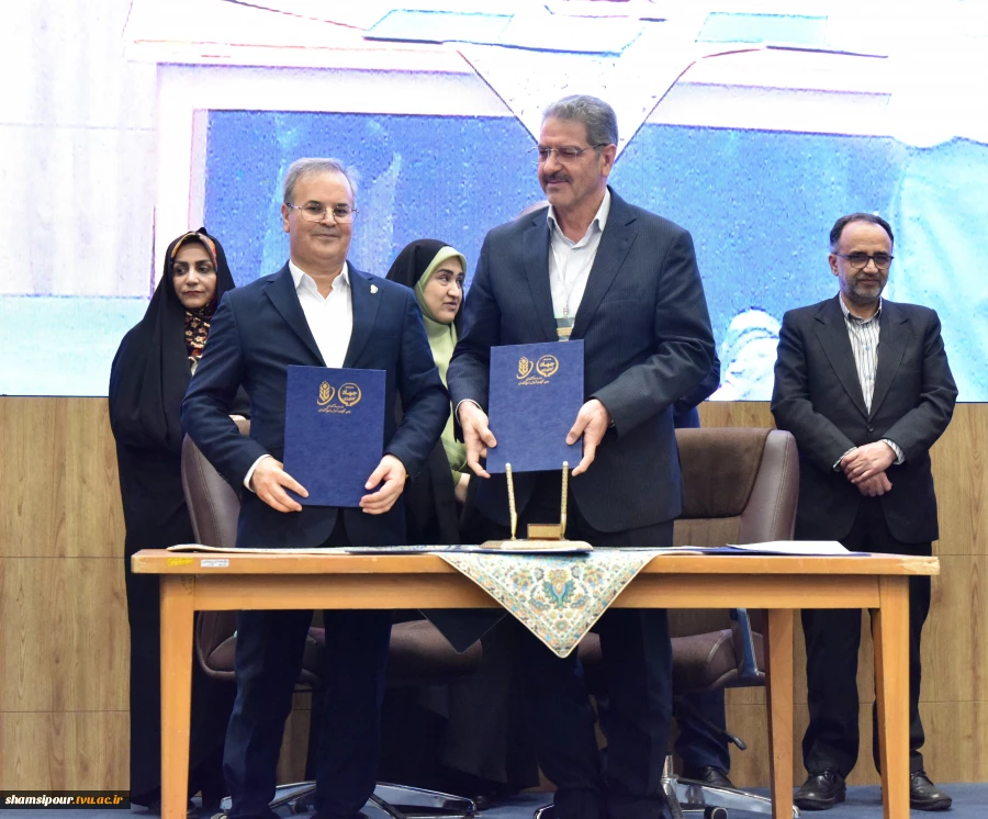 در حاشیه نهمین همایش ملی گرامی‌داشت روز جهانی زنان روستایی و عشایری و روز جهانی غذا صورت گرفت:
امضای تفاهم‌نامه بین دانشگاه ملی مهارت و سازمان تحقیقات و آموزش و ترویج کشاورزی وزارت جهاد کشاورزی 4