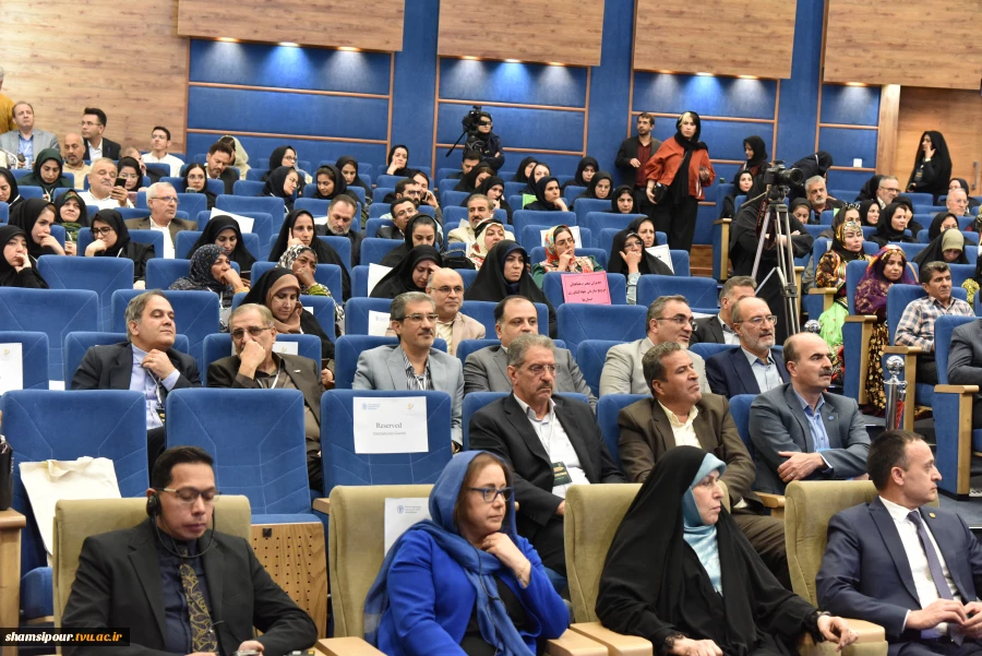 در حاشیه نهمین همایش ملی گرامی‌داشت روز جهانی زنان روستایی و عشایری و روز جهانی غذا صورت گرفت:
امضای تفاهم‌نامه بین دانشگاه ملی مهارت و سازمان تحقیقات و آموزش و ترویج کشاورزی وزارت جهاد کشاورزی 5