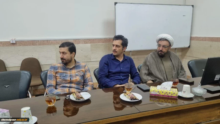 برگزاری جلسه شورای پژوهش و فناوری با محوریت بررسی و تصمیم گیری در خصوص امور مربوط به خرید تجهیزات آزمایشگاهی دانشکده شهید شمسی پور 5