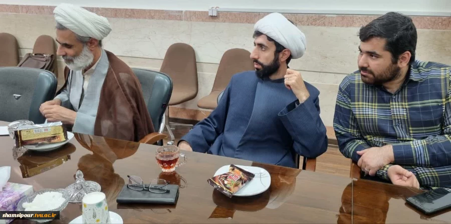 برگزاری نشست هم اندیشی اساتید و نخبگان دانشگاه ملی مهارت با موضوع «فنون تدریس با تأکید بر مخاطب‌شناسی» در دانشکده شهید شمسی‌پور 7