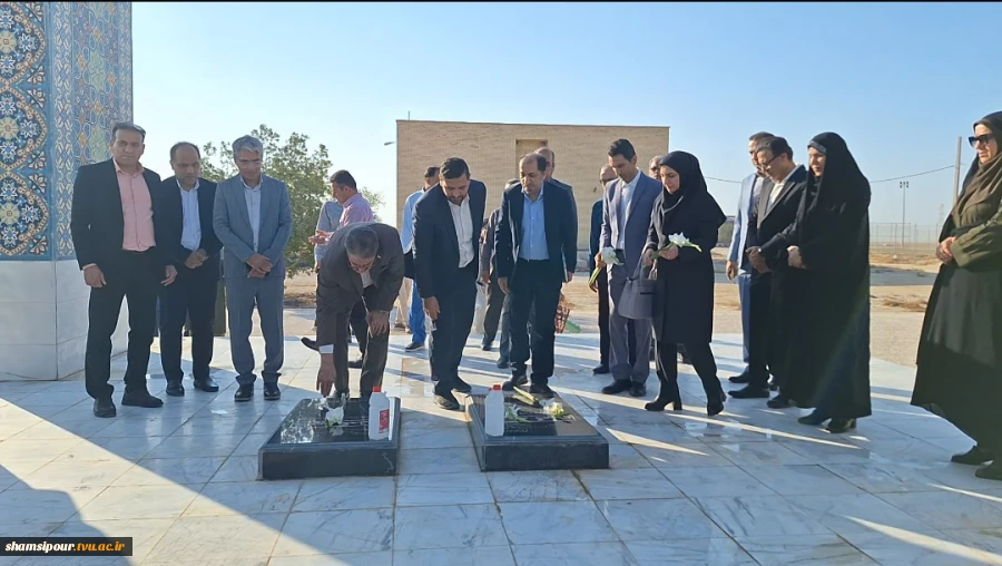 با حضور رئیس دانشگاه ملی مهارت برگزار شد:
نشست با اعضای هیئت علمی و کارکنان آموزشکده‌های استان بوشهر 3