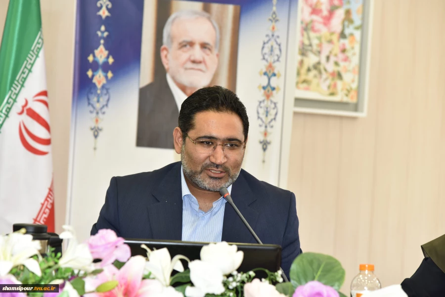 برگزاری دوره آموزشی یک‌روزه «آشنایی با آیین‌نامه‌ها، قوانین و مقررات مدیریت دانشگاه» ویژه رؤسای دانشکده‌ها و آموزشکده‌های دانشگاه ملی مهارت 7