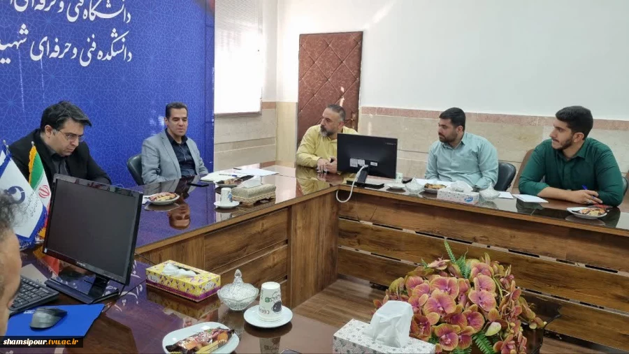 نشست شورای فرهنگی دانشکده با محوریت معارفه مسئولان جدید و تدوین برنامه‌های فرهنگی و بسیج دانشجویی درسال جاری 6