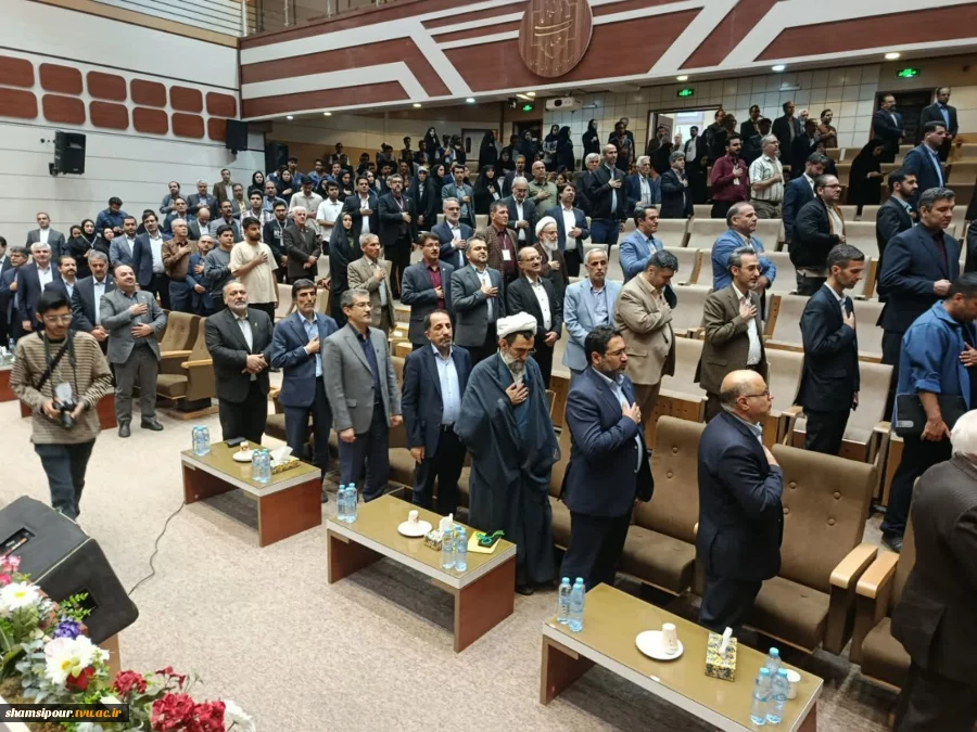 رئیس دانشگاه ملی مهارت در آیین اختتامیه سومین همایش ملی مهارت‌افزایی، هدایت شغلی و صلاحیت حرفه‌ای در آموزش عالی کشور:
امروز مهارت نه یک انتخاب بلکه یک ضرورت اجتناب‌ناپذیر است/ مسیر توسعه اقتصادی کشور از تربیت نیروهای توانمند و اشتغال‌پذیر می‌گذرد/ جوانان