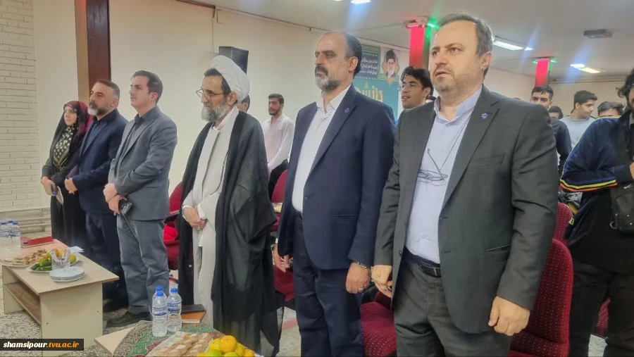 مراسم استقبال از دانشجویان نوورود 1405-1404 همزمان با رونمایی از دستاورد پژوهشی دستیار هوش مصنوعی در دانشکده شهید شمسی پور 7