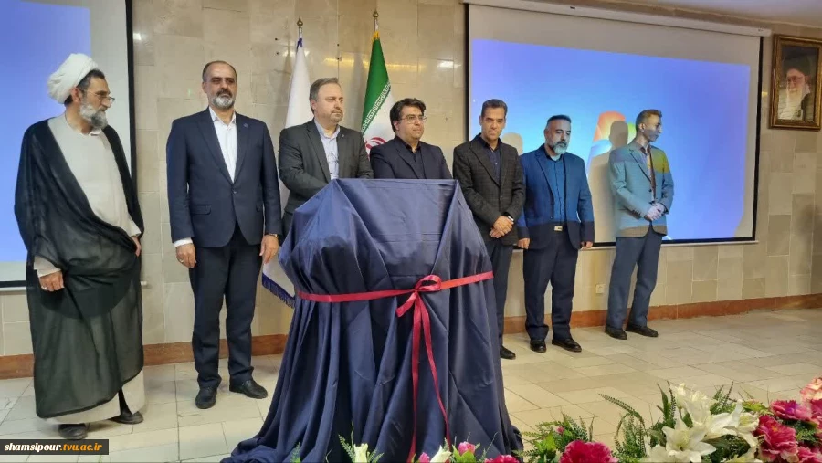 مراسم استقبال از دانشجویان نوورود 1405-1404 همزمان با رونمایی از دستاورد پژوهشی دستیار هوش مصنوعی در دانشکده شهید شمسی پور 12