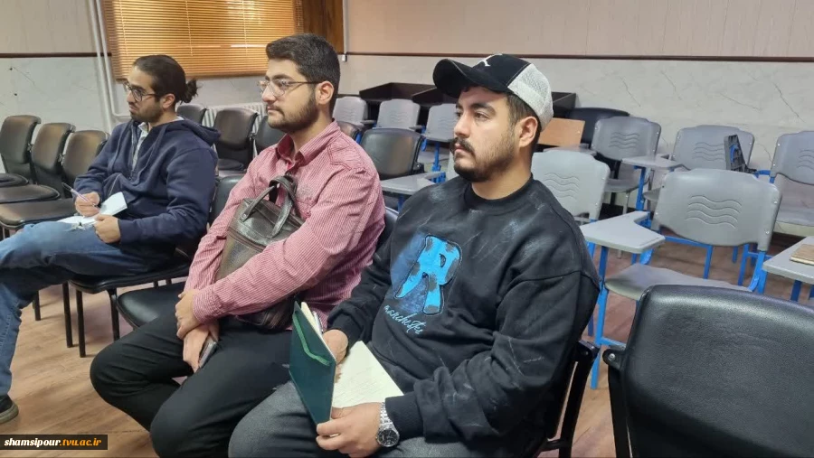 برگزاری کارگاه تخصصی «چرا و چگونه دانش‌بنیان شویم» در دانشکده شهید شمسی‌پور  5