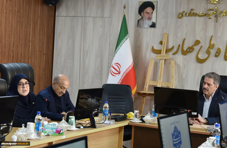 به همت بنیاد حامیان دانشگاه صورت گرفت؛
امضای تفاهم‌نامه همکاری مشترک در دانشگاه ملی مهارت 3