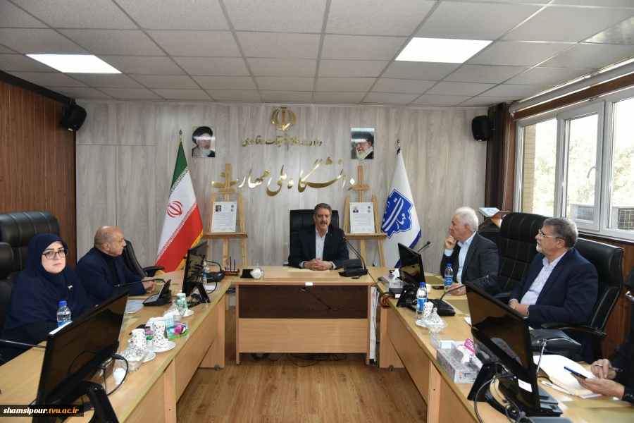 به همت بنیاد حامیان دانشگاه صورت گرفت؛
امضای تفاهم‌نامه همکاری مشترک در دانشگاه ملی مهارت 11