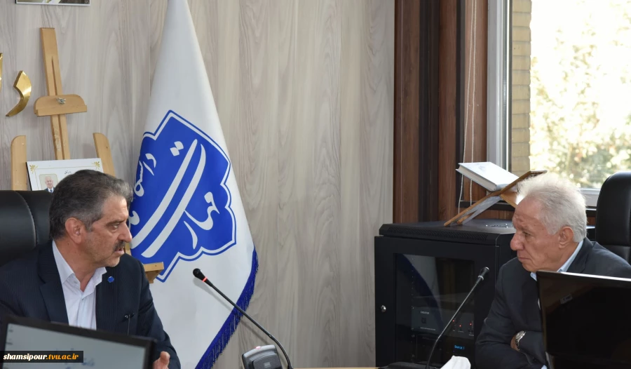 به همت بنیاد حامیان دانشگاه صورت گرفت؛
امضای تفاهم‌نامه همکاری مشترک در دانشگاه ملی مهارت 12