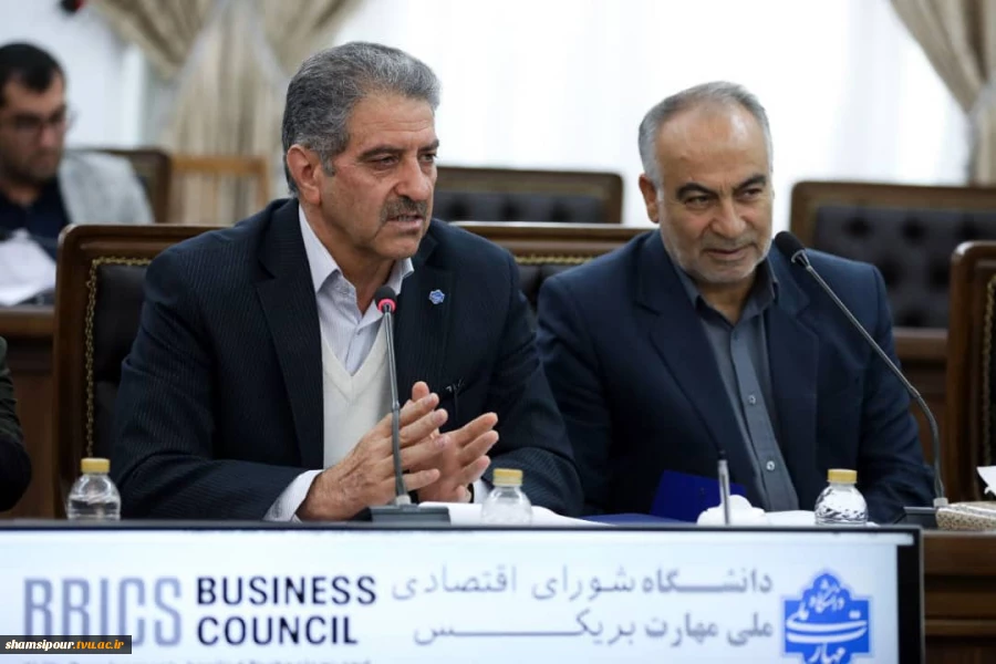 درنهمین جلسه شورای عالی آموزش و تربیت فنی، حرفه‌ای و مهارتی به ریاست دکتر عارف معاون اول رئیس جمهور؛
اهداف و برنامه‌های دانشگاه ملی مهارت در عرصه‌های داخلی و خارحی توسط دکتر زمانی تشریح شد. 4