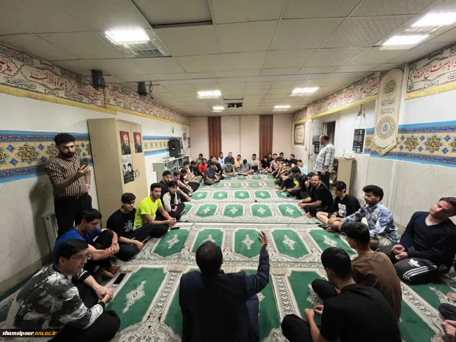 حضور روانشناس دانشکده و معاون دانشجویی در کارگاه آموزشی مهارت‌های زندگی در خوابگاه دانشجویی 3