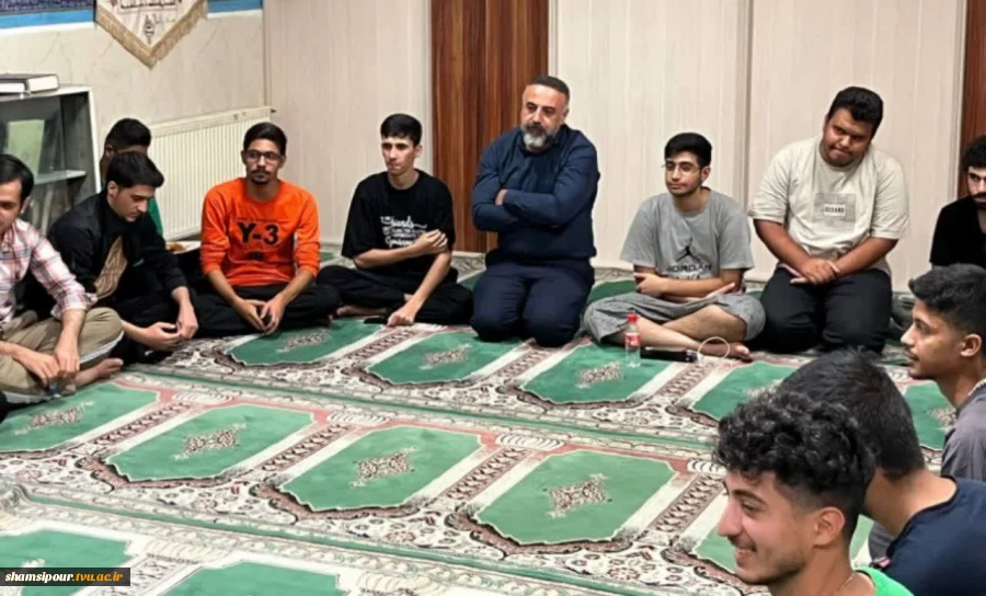 حضور روانشناس دانشکده و معاون دانشجویی در کارگاه آموزشی مهارت‌های زندگی در خوابگاه دانشجویی 4