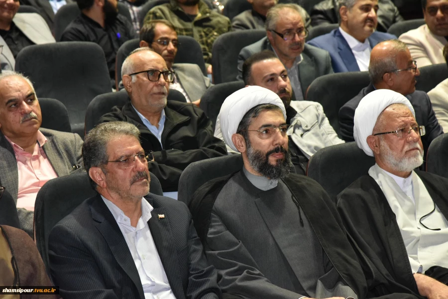 با حضور مقامات کشوری، لشکری، خانواده‌های معظم شهدا و دانشجویان برگزار شد؛
آیین گرامی‌داشت سالگرد شهادت سرلشکر شهید حسن طهرانی مقدم و یادواره ۳۱۱ دانشجوی شهید دانشگاه ملی مهارت 2