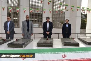 با حضور مقامات کشوری، لشکری، خانواده‌های معظم شهدا و دانشجویان برگزار شد؛
آیین گرامی‌داشت سالگرد شهادت سرلشکر شهید حسن طهرانی مقدم و یادواره ۳۱۱ دانشجوی شهید دانشگاه ملی مهارت 25