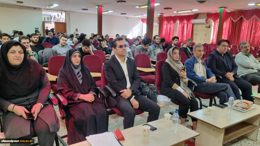 برگزاری ششمین نشست هفته جهانی کارآفرینی در قالب پنل انتقال تجربه توسط کارآفرین و صاحب کسب‌وکار موفق در دانشکده شهید شمسی‌پور برگزار شد. 2