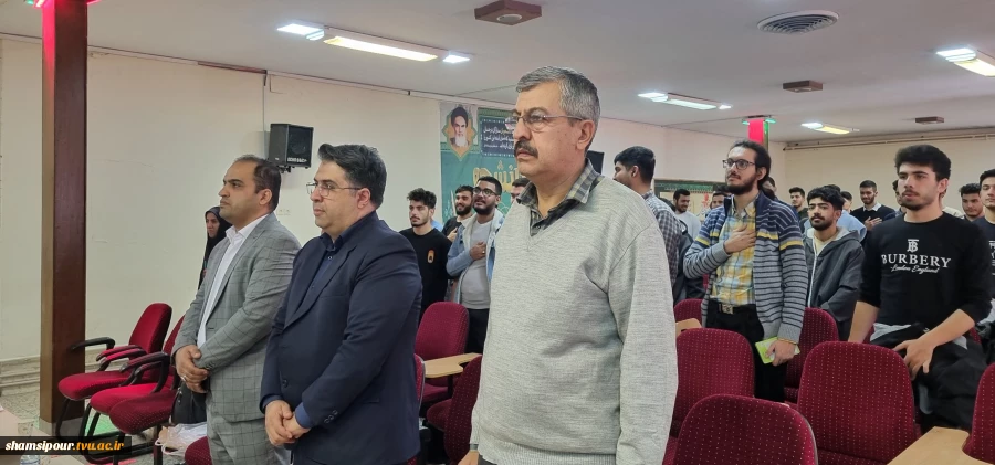 برگزاری ششمین نشست هفته جهانی کارآفرینی در قالب پنل انتقال تجربه توسط کارآفرین و صاحب کسب‌وکار موفق در دانشکده شهید شمسی‌پور برگزار شد. 5