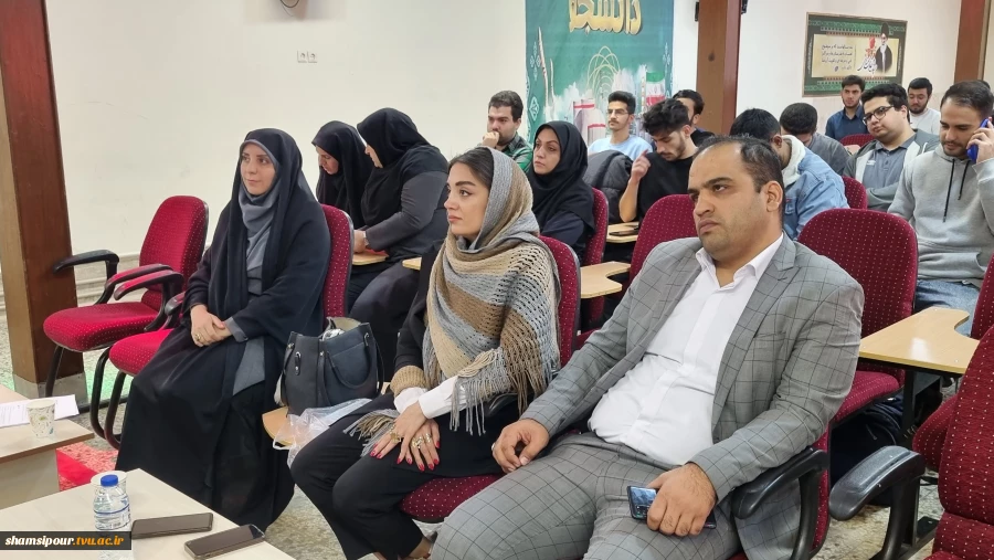 برگزاری ششمین نشست هفته جهانی کارآفرینی در قالب پنل انتقال تجربه توسط کارآفرین و صاحب کسب‌وکار موفق در دانشکده شهید شمسی‌پور برگزار شد. 6