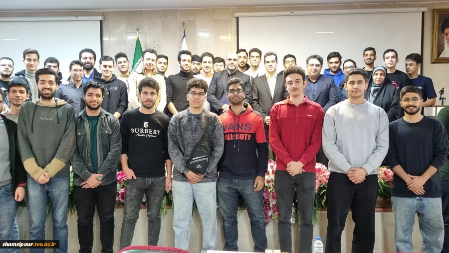 هفتمین سمینار هفته جهانی کارآفرینی با موضوع «بوم کسب‌وکار» در دانشکده شهید شمسی‌پور برگزار شد 13