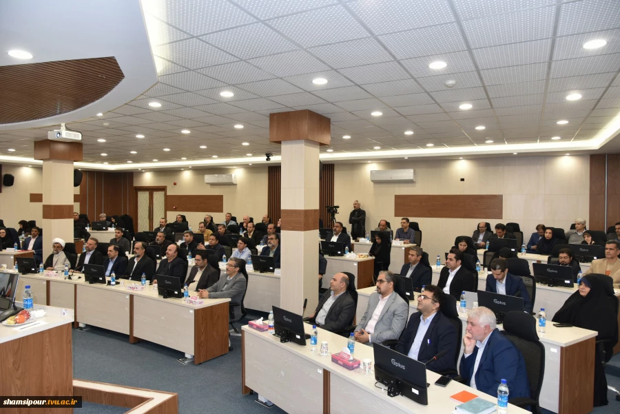 دکتر زمانی در نشست تخصصی مدیران روابط عمومی دانشگاه ملی مهارت:
آموزش‌های مهارتی حلقه مستحکم در زنجیره توسعه اقتصادی و اجتماعی کشور است. 6