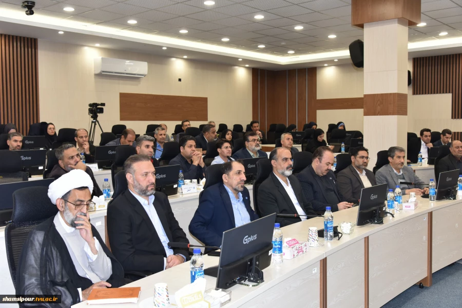 دکتر زمانی در نشست تخصصی مدیران روابط عمومی دانشگاه ملی مهارت:
آموزش‌های مهارتی حلقه مستحکم در زنجیره توسعه اقتصادی و اجتماعی کشور است. 8