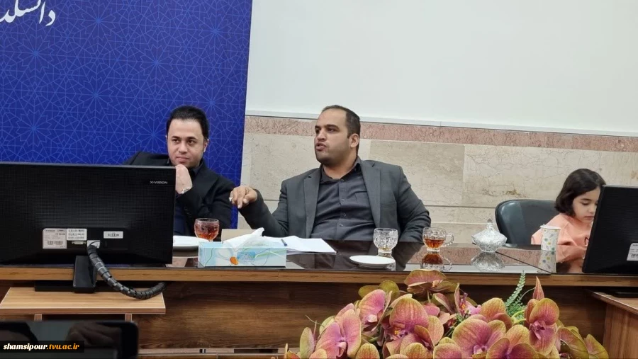 میزگرد تخصصی «تجربیات پژوهشی در صنعت» با حضور مدیران شرکت های خانه هوشمند 6